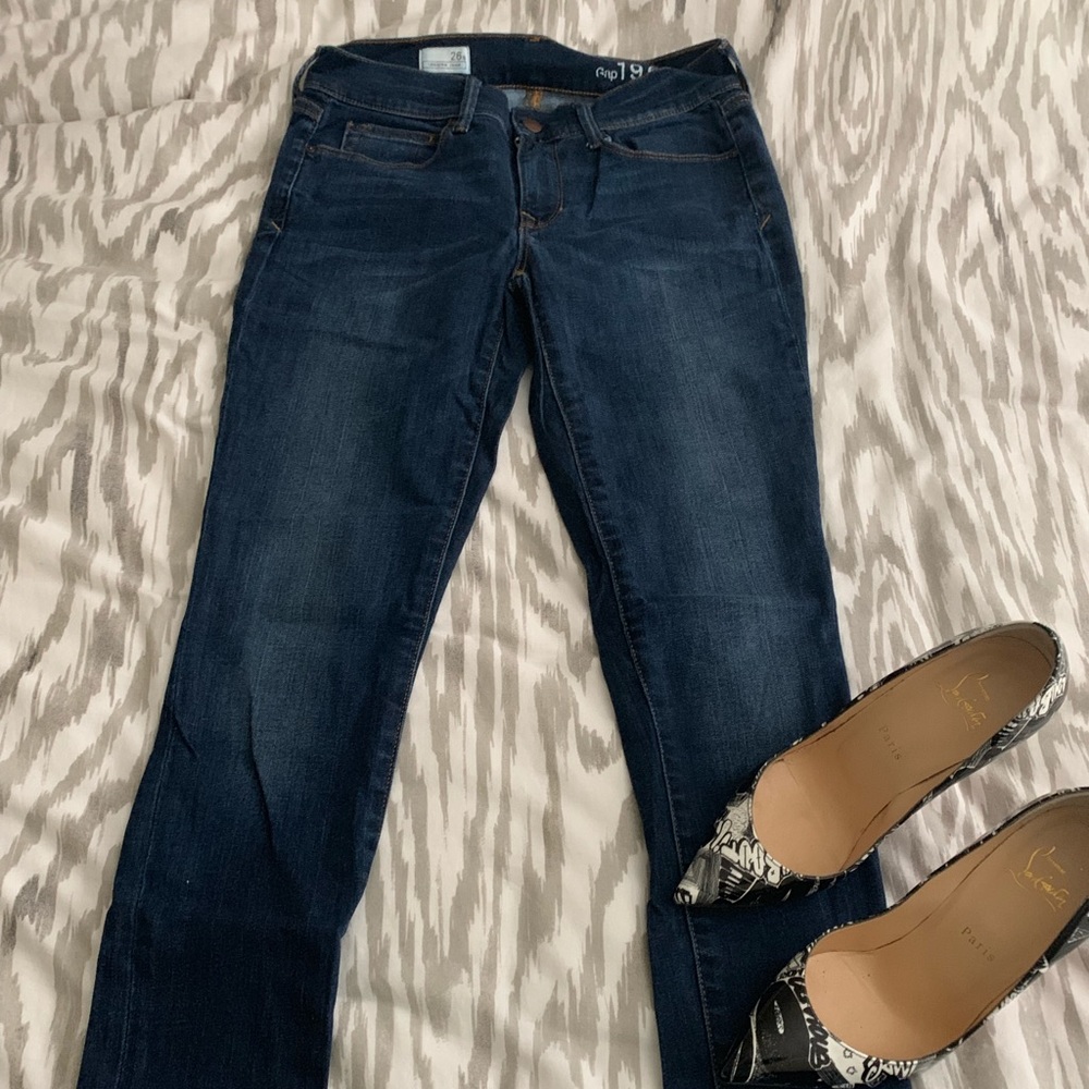 Gap 1969 dark wash legging jeans